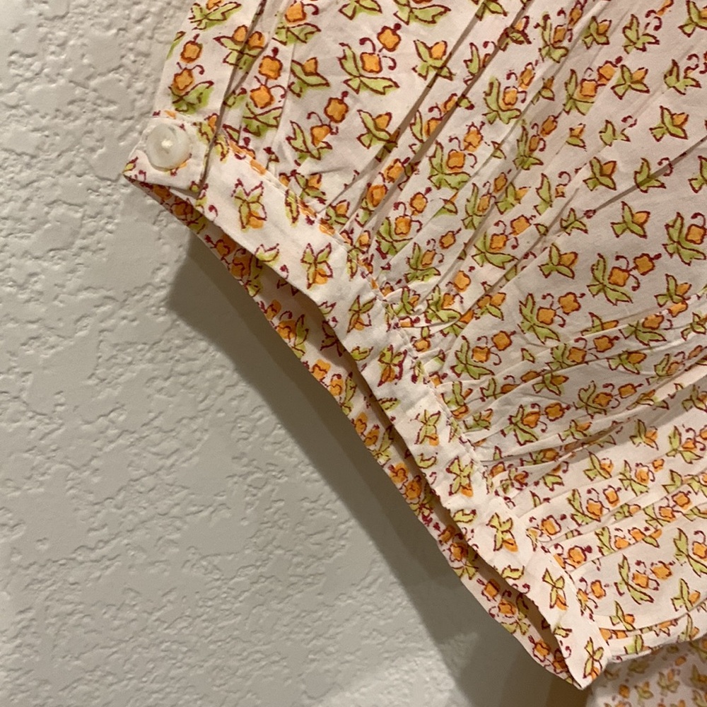 Doen June Top in Marigold Meadows - Peach Floral Puff-Sleeve Blouse - Picture 12 of 12